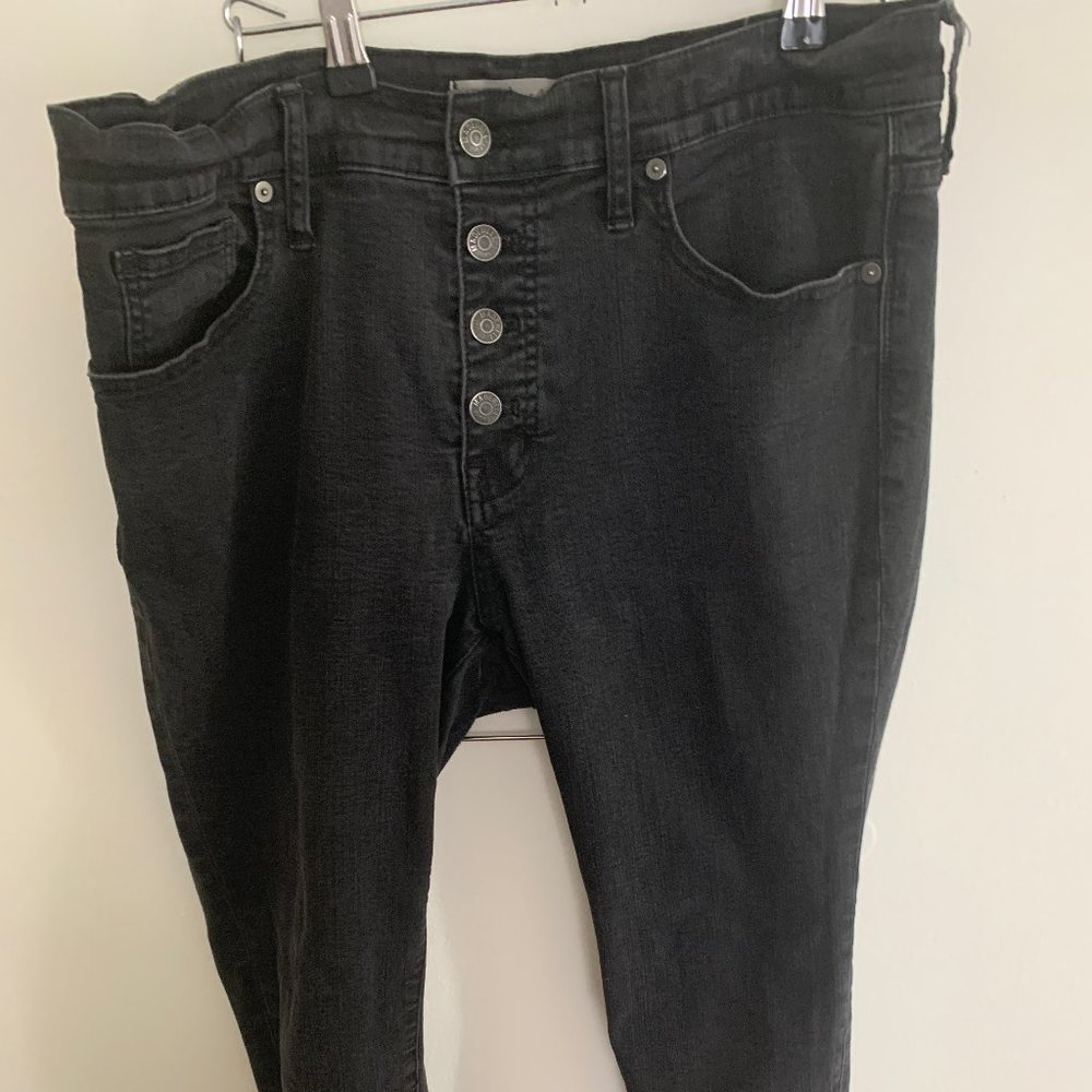 Madewell 9" High Rise button fly 32P